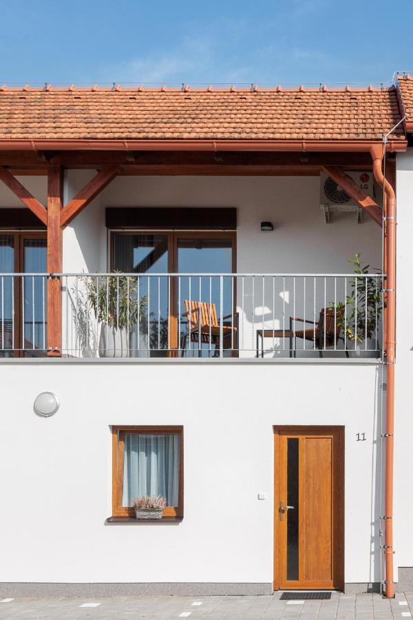 Rezidence Konevova, Mikulov Apartment Exterior photo