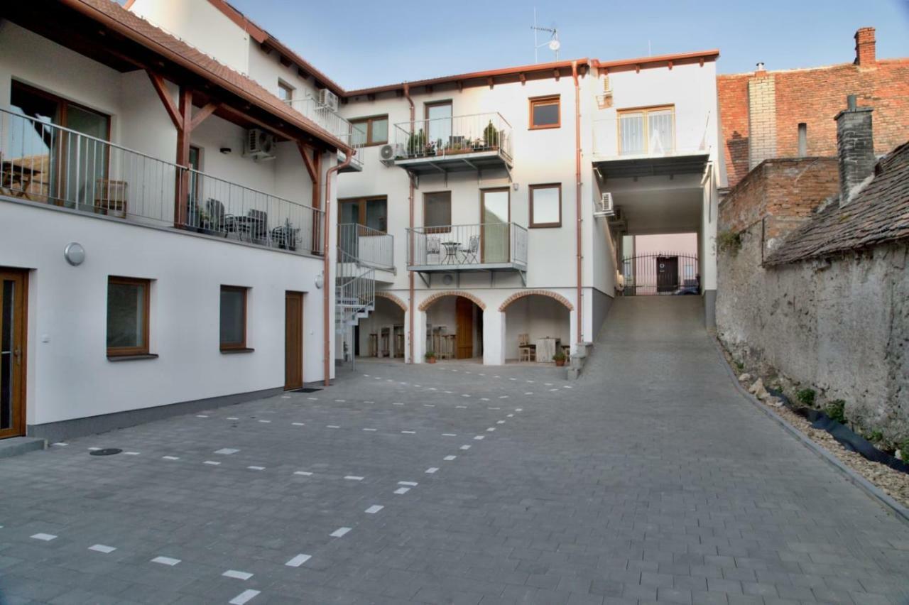 Rezidence Konevova, Mikulov Apartment Exterior photo